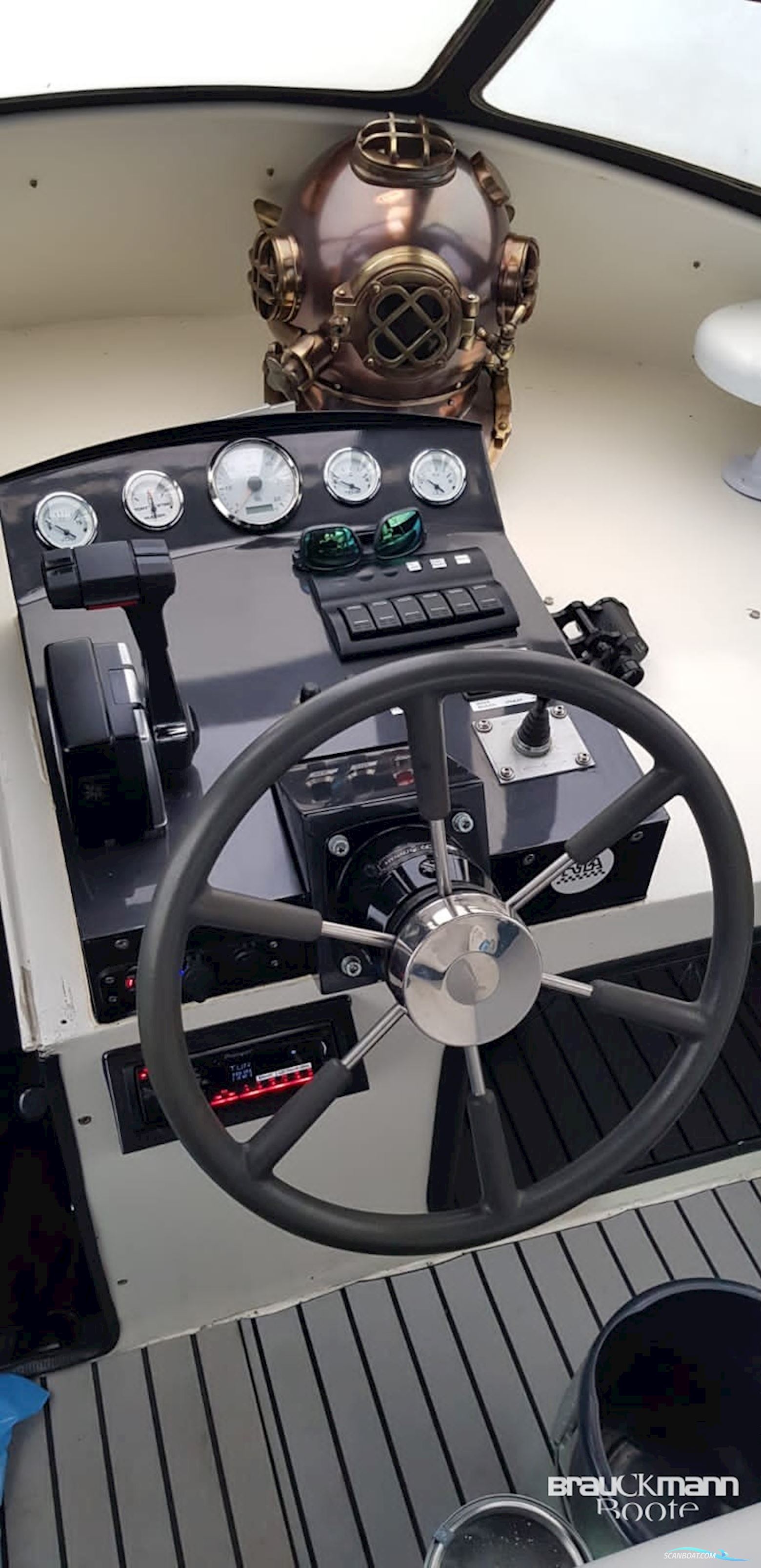 BEACHCRAFT 1050