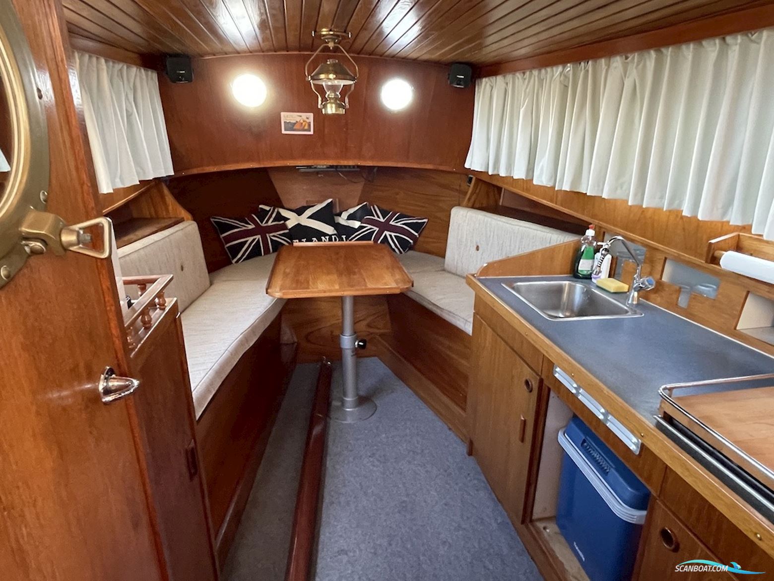 Beenhakker kotter 900