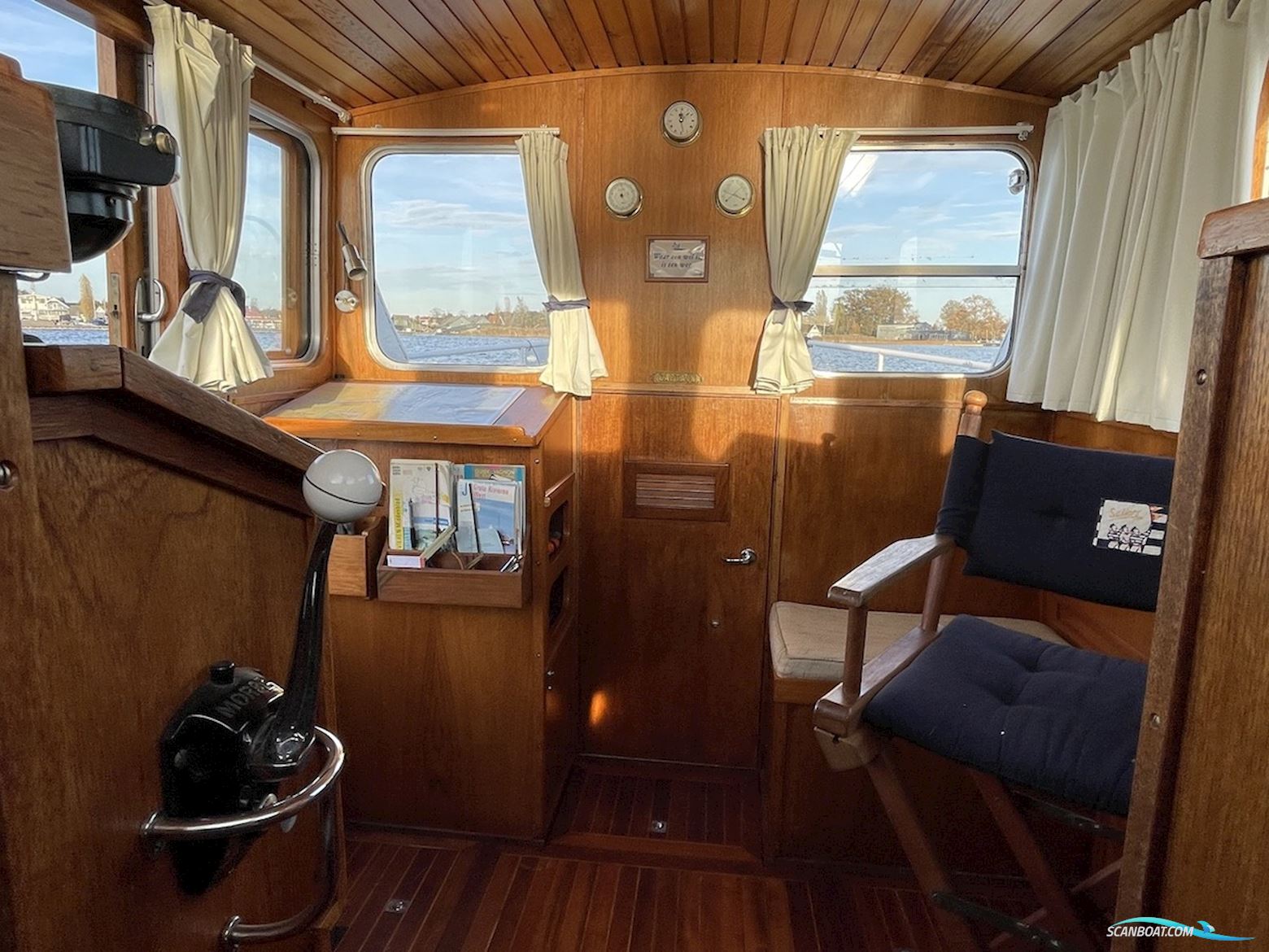 Beenhakker kotter 900