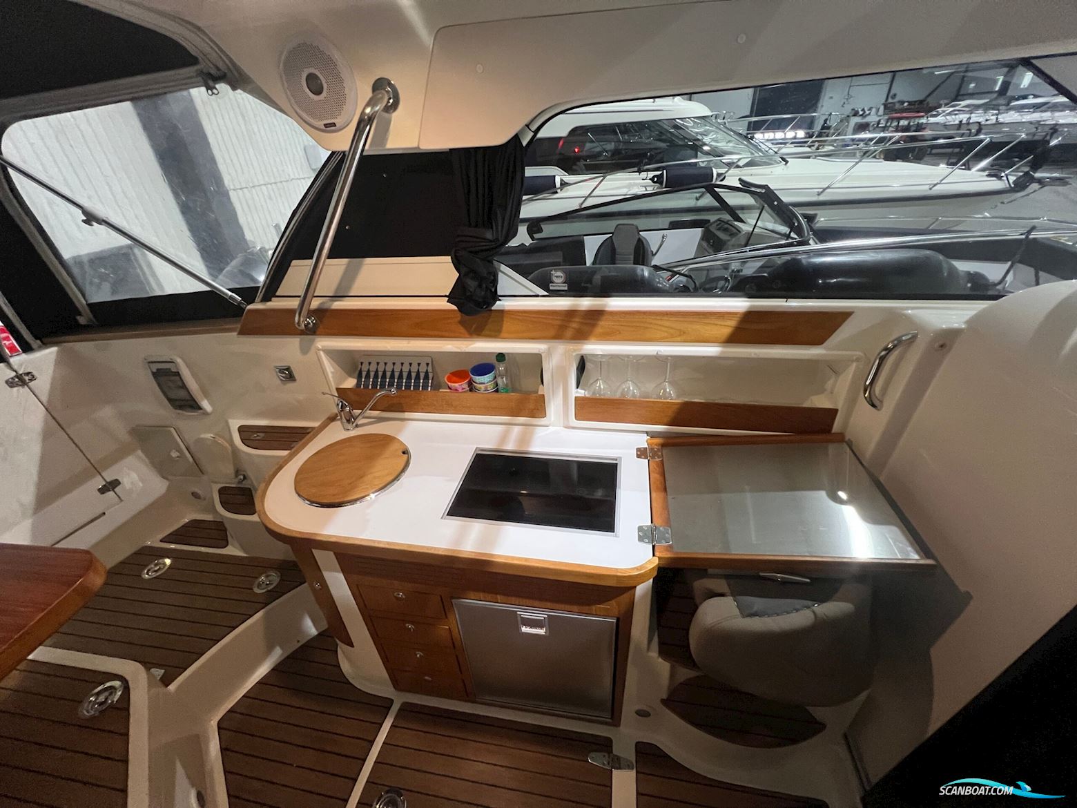 Begagnad Aquador 27 HT -14 (PS)