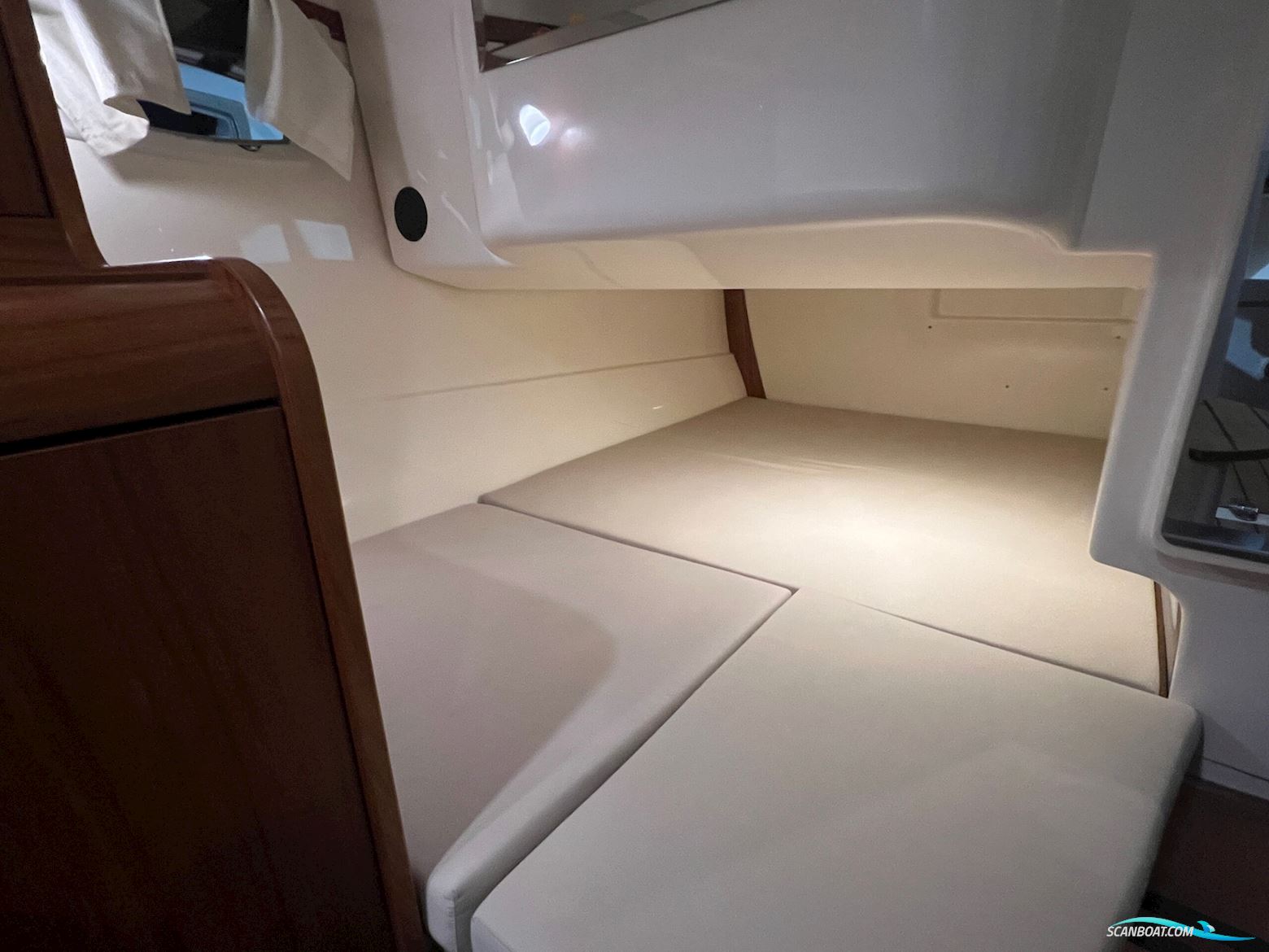 Begagnad Aquador 27 HT -14 (PS)