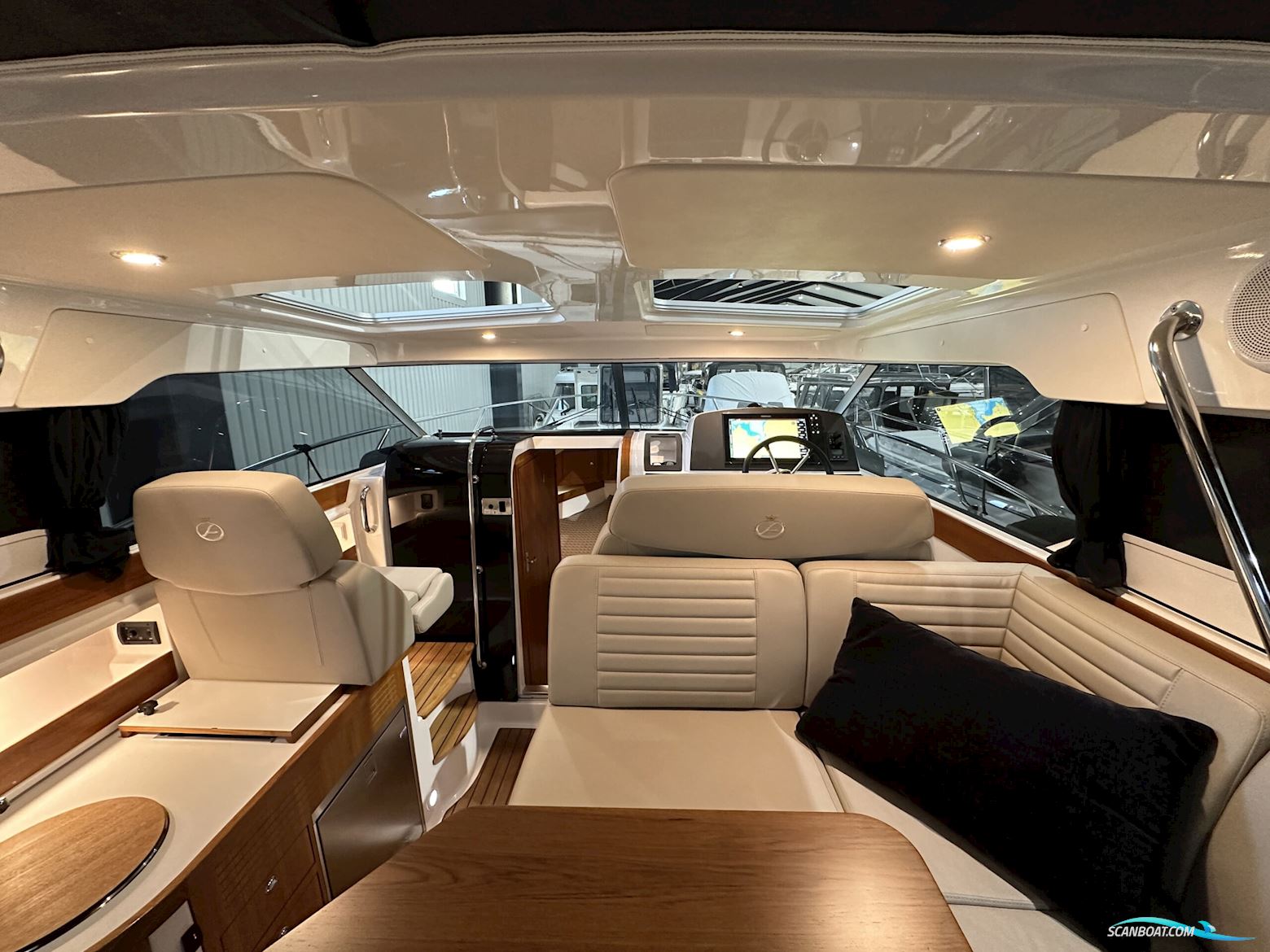 Begagnad Aquador 28 HT -21