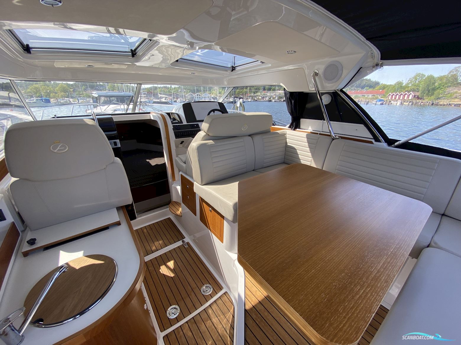 Begagnad Aquador 28 HT -21