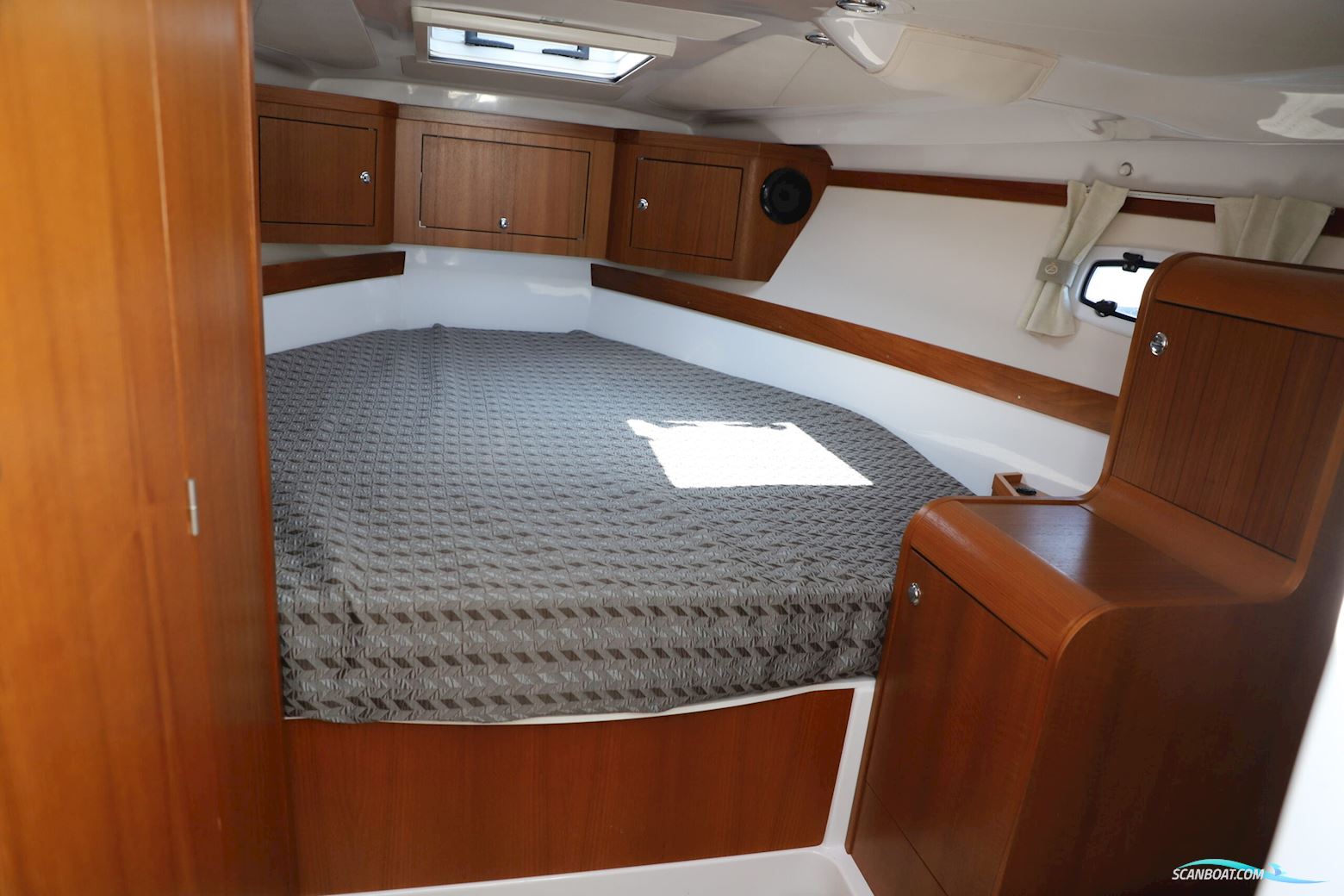 Begagnad Aquador 28 HT -22