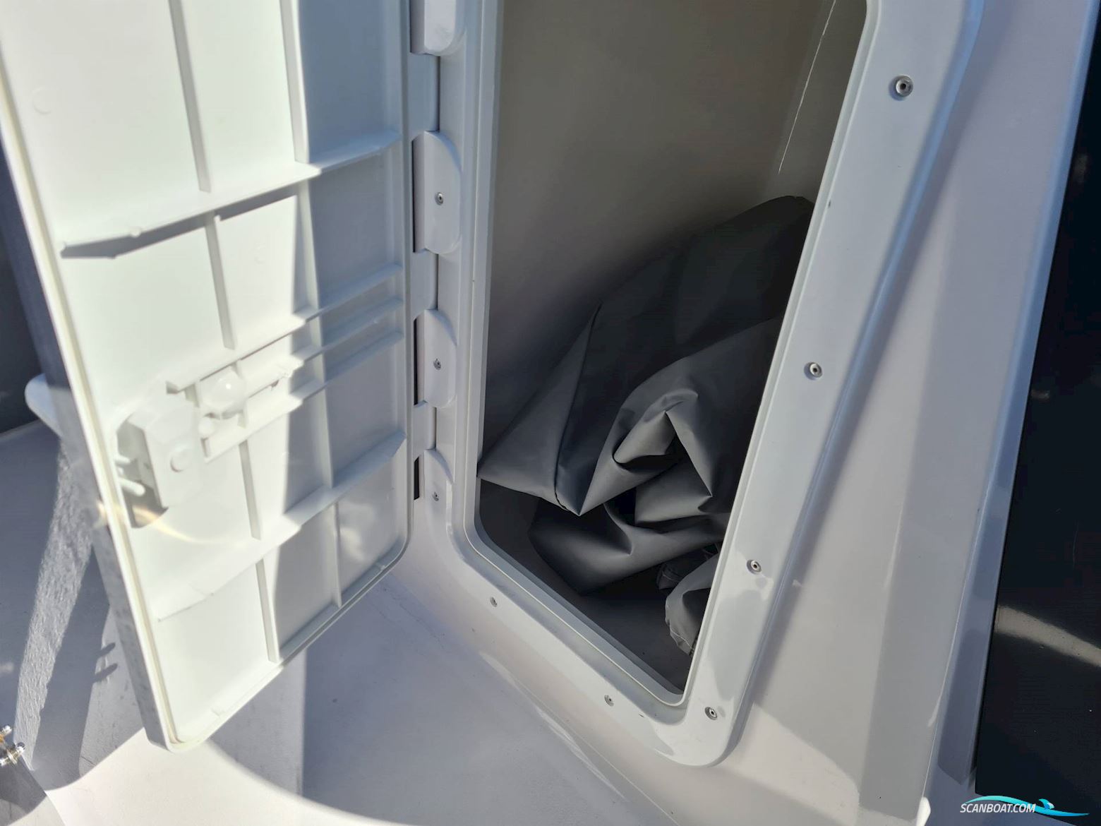 Bella 500 BR - 80 HK Mercury/Udstyr