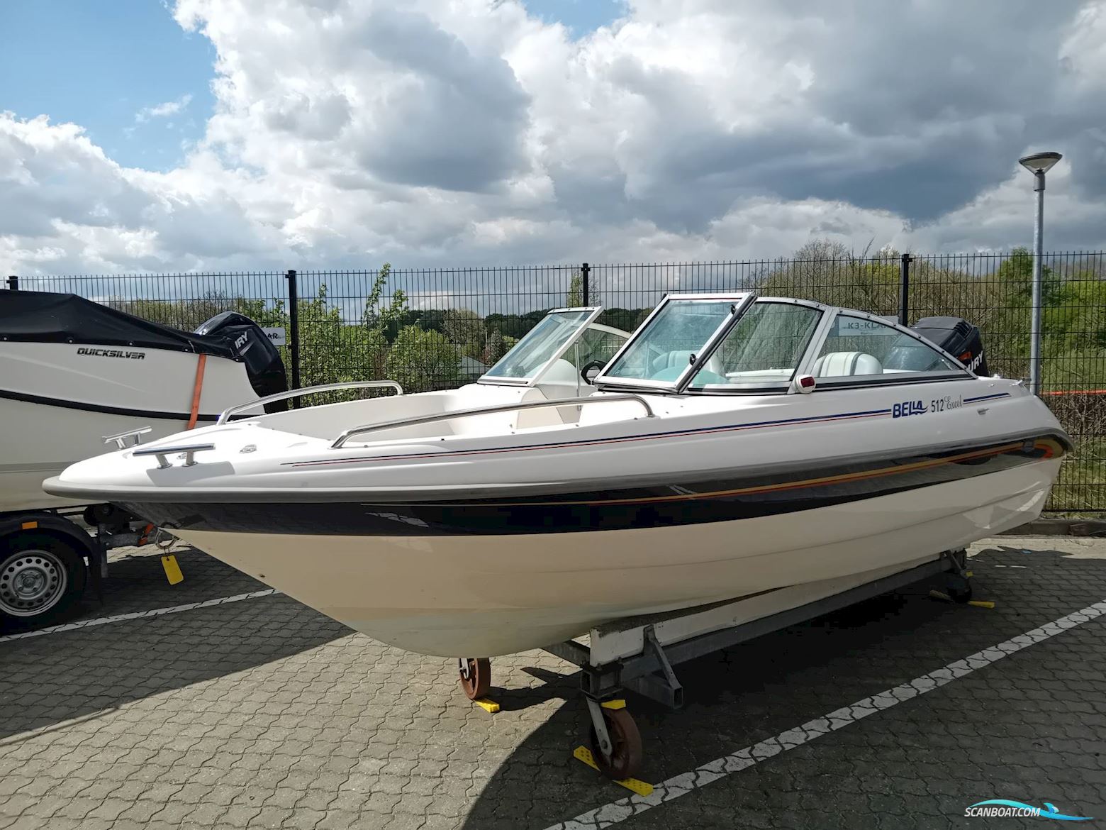 Bella 512 Excel Bowrider m/100hk Mercury 4-Takt Efi