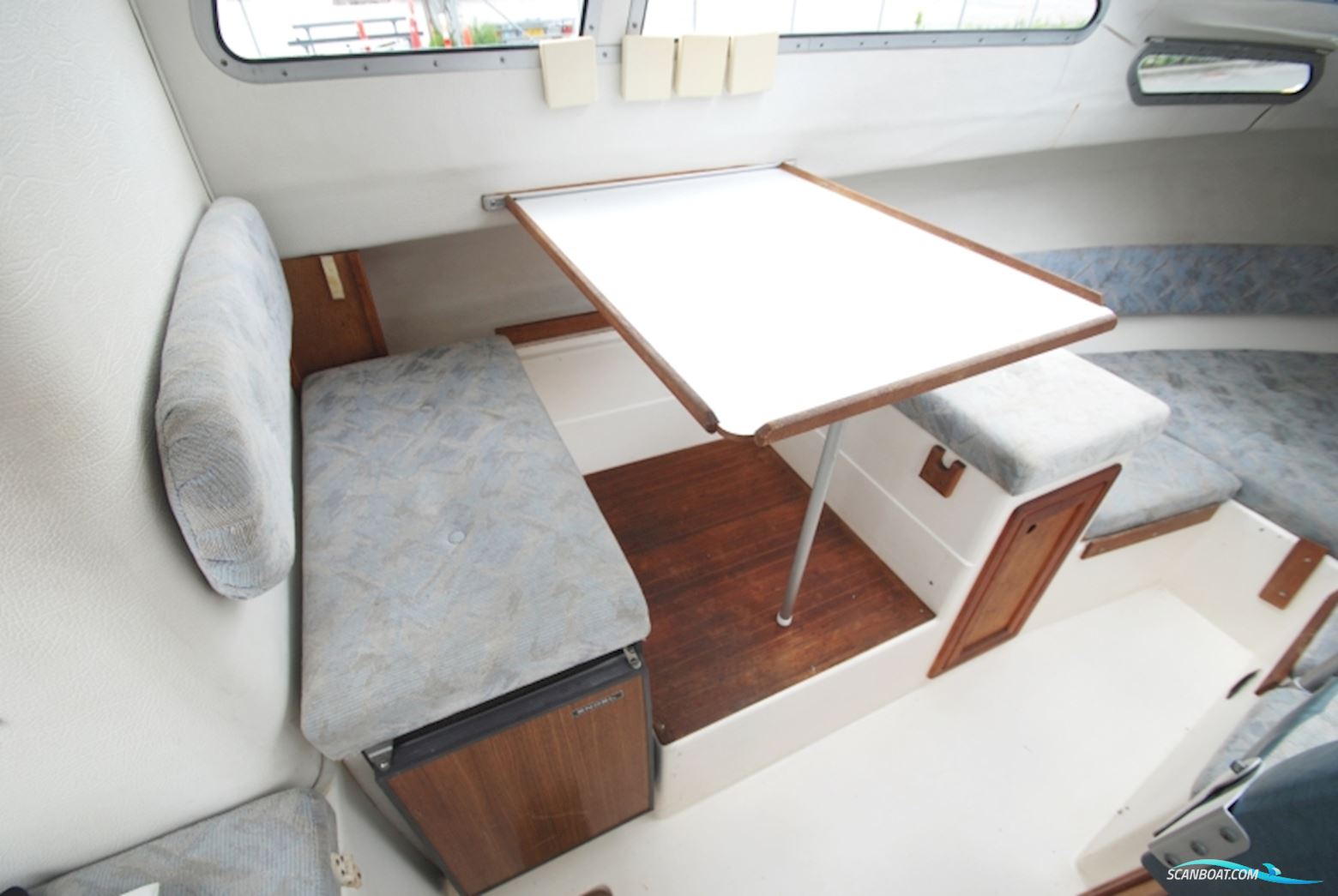 Bella 7000 Motorbåd