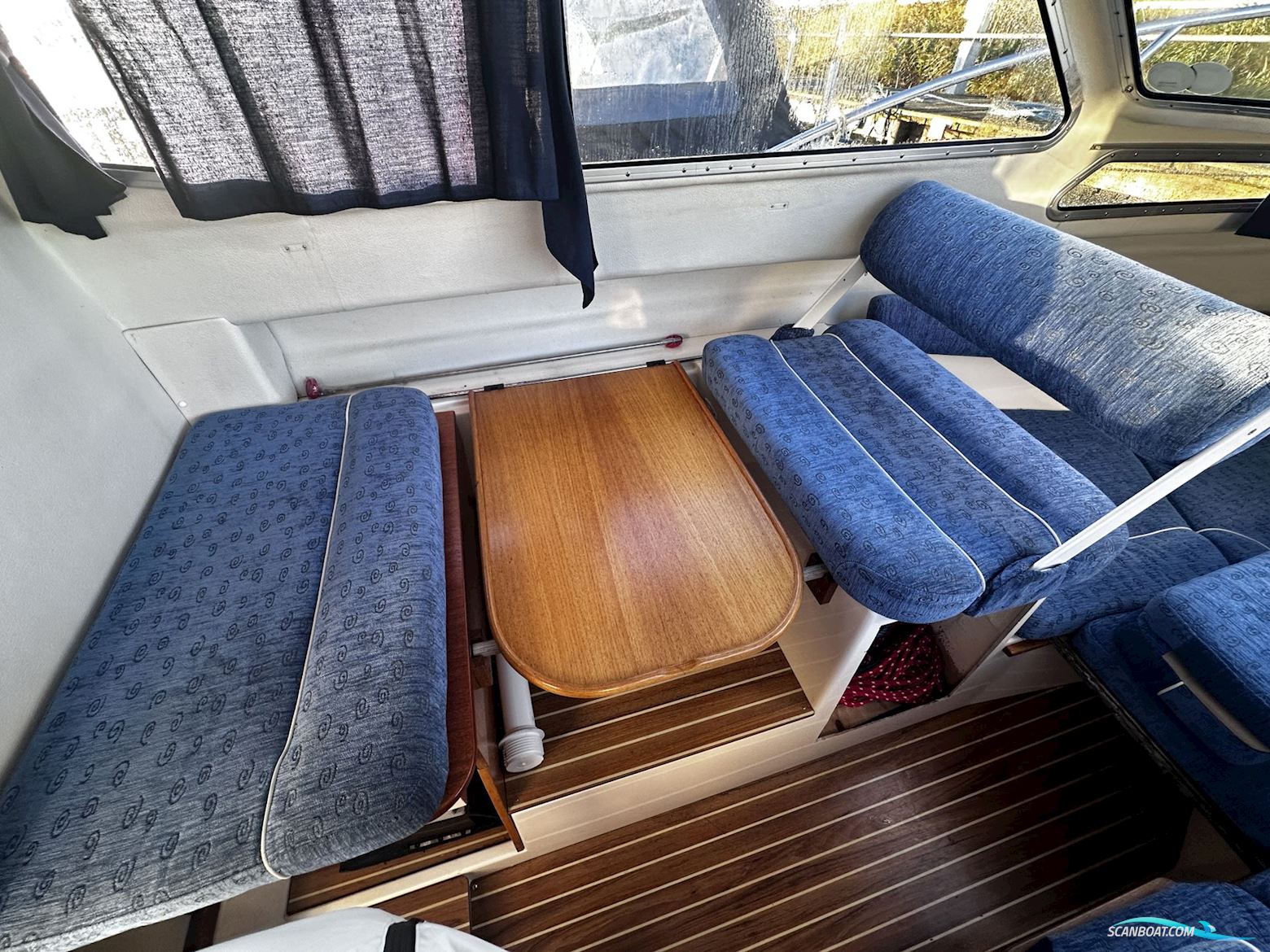 Bella 703