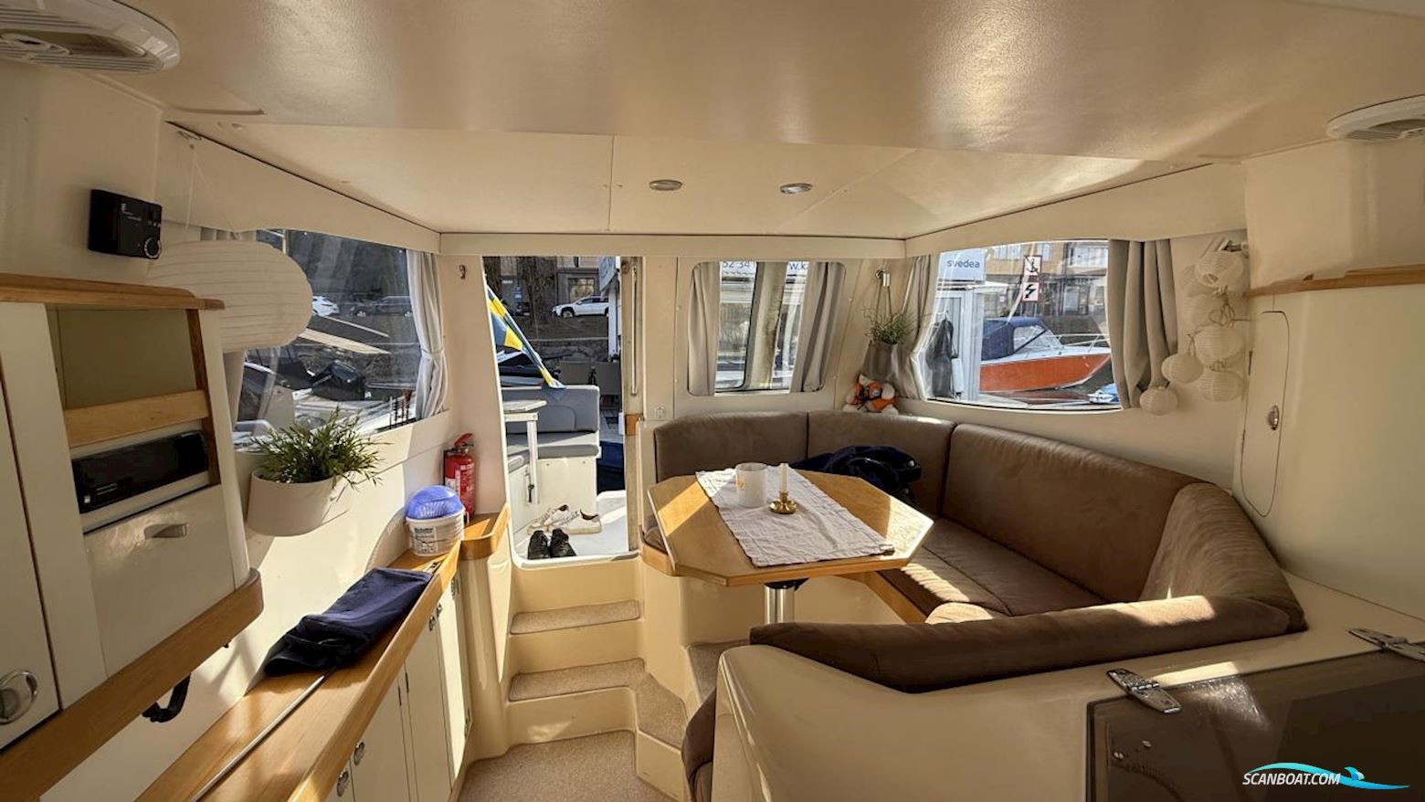 Bella Falcon Falcon 35