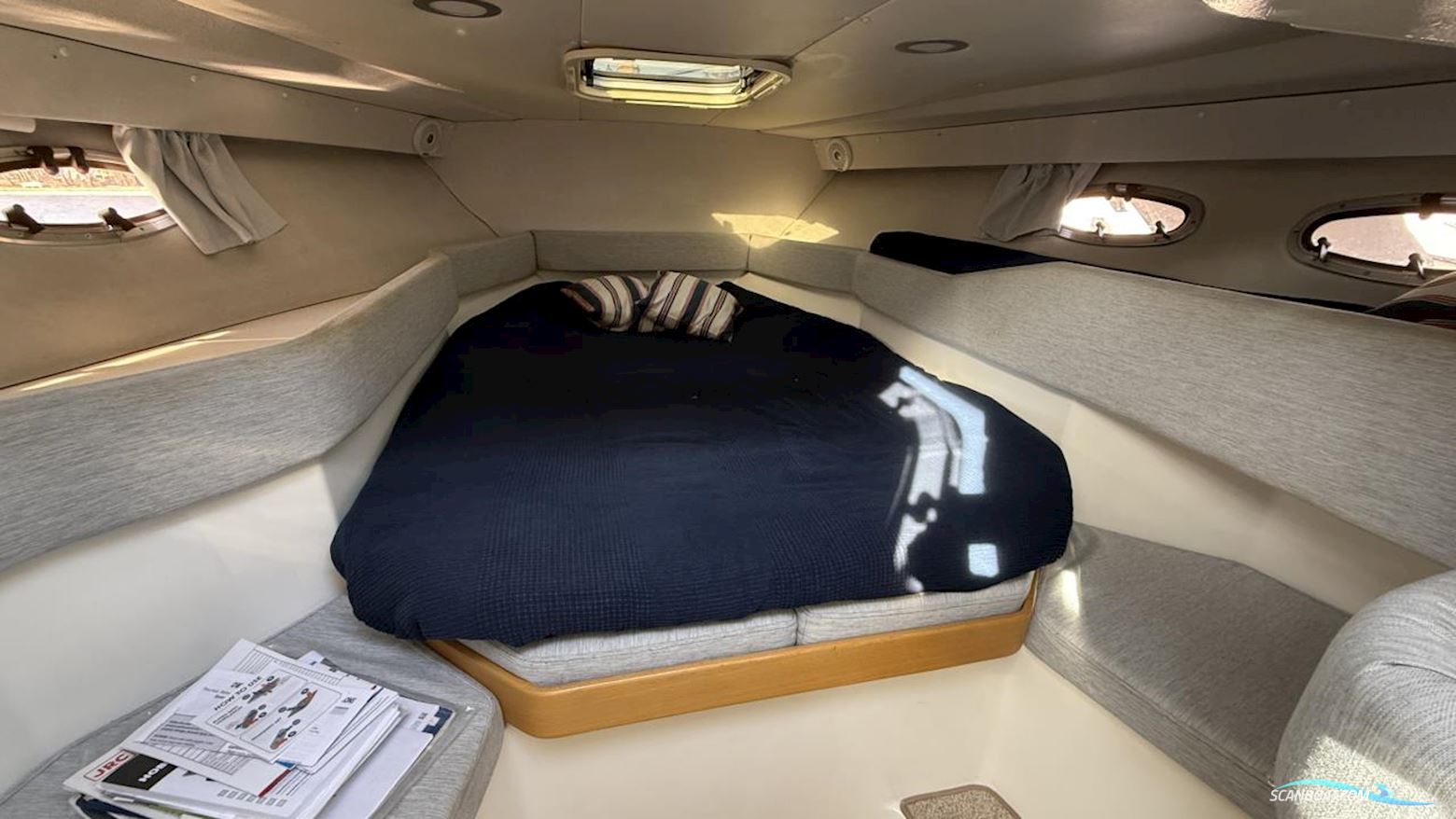 Bella Falcon Falcon 35