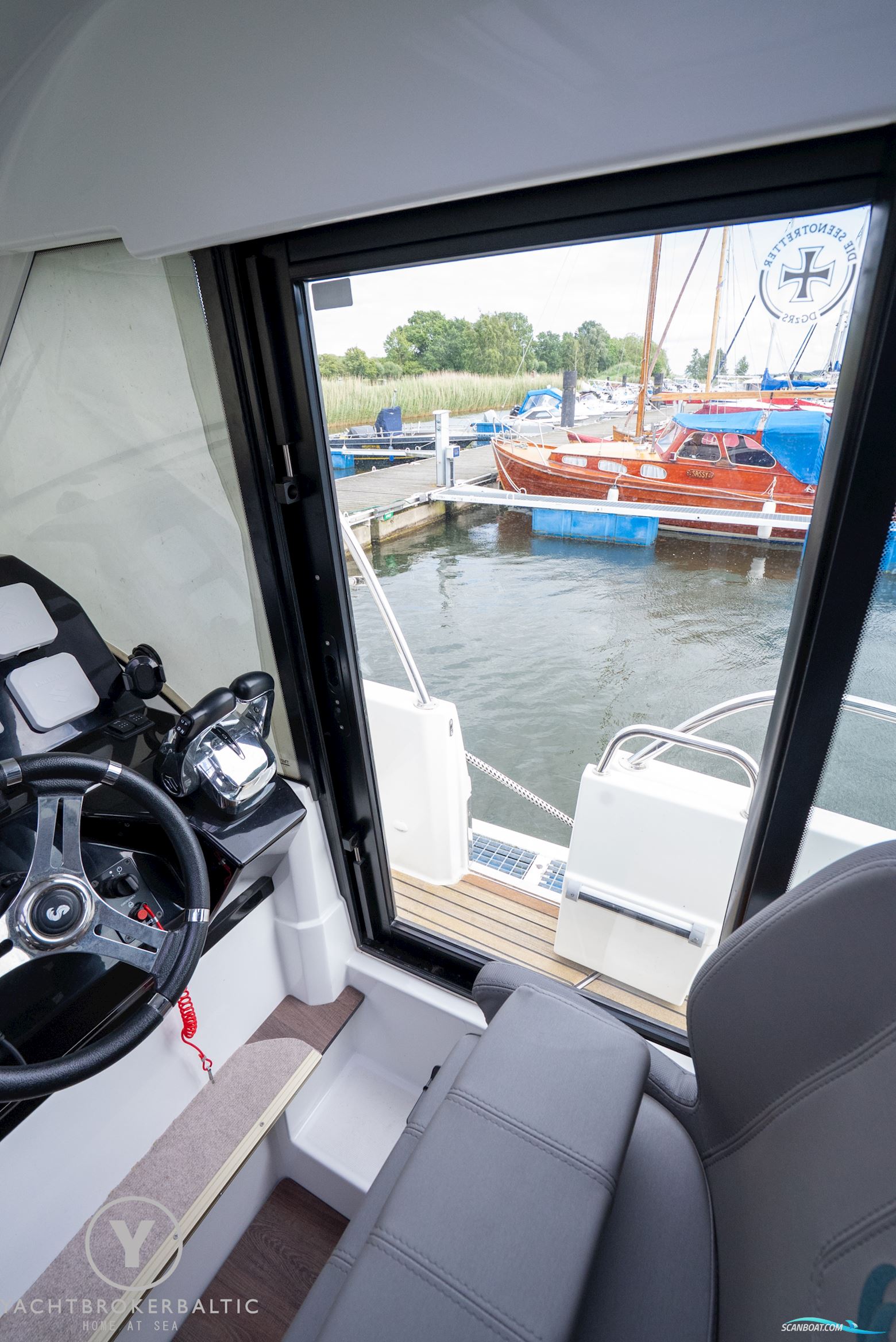 Beneteau Antares 11 OB