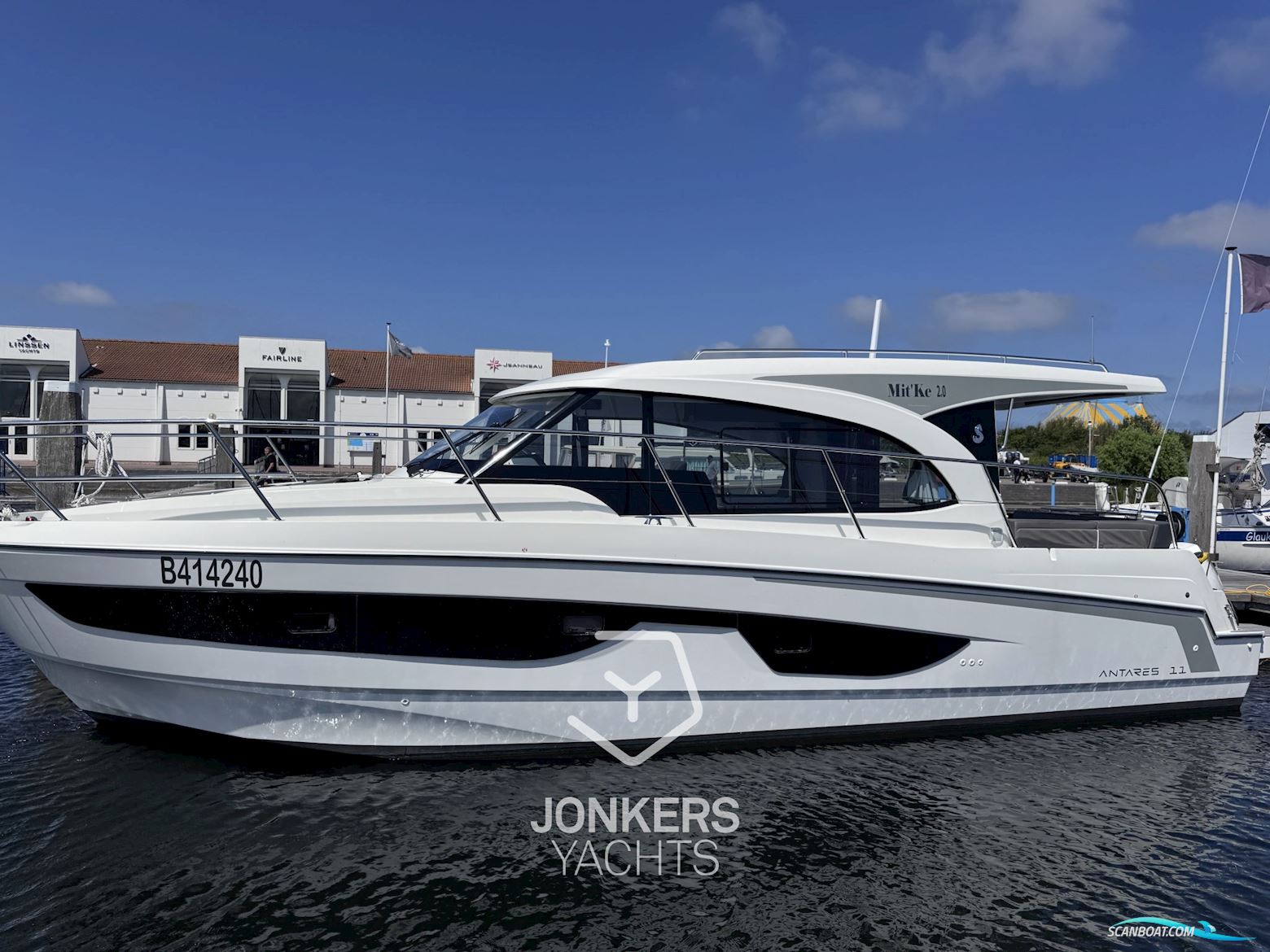 Beneteau Antares 11
