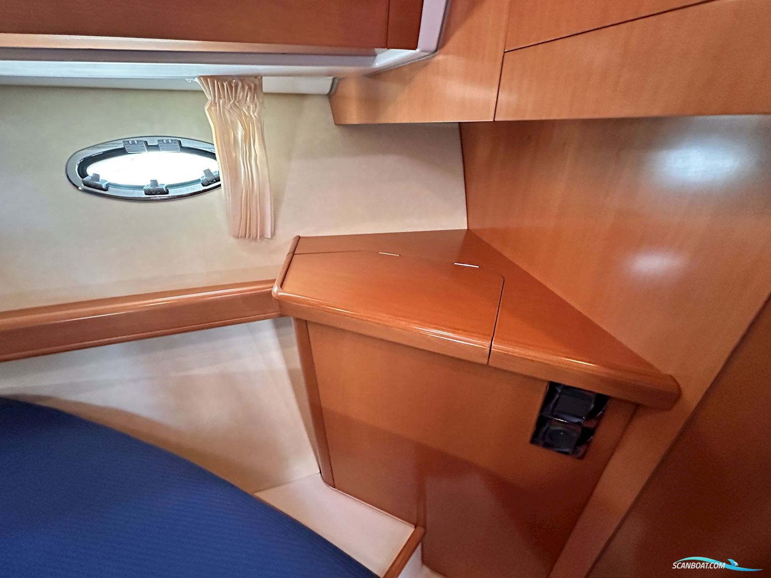 Bénéteau Antares 12