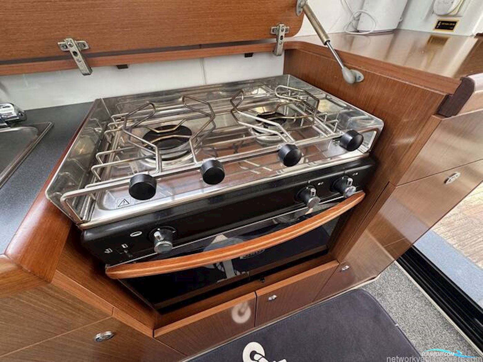 Beneteau Antares 30