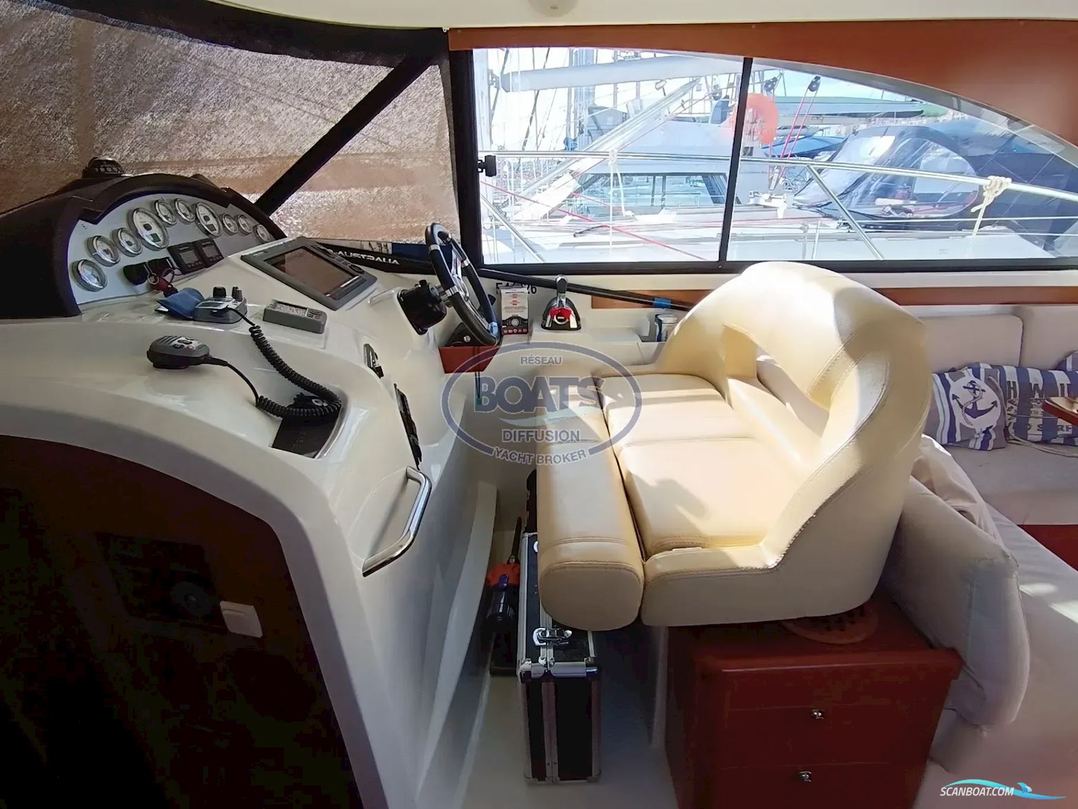 Beneteau ANTARES 36 FLY