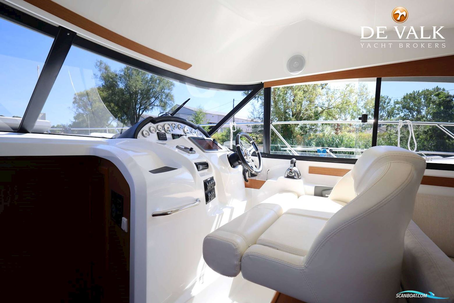 Beneteau Antares 36