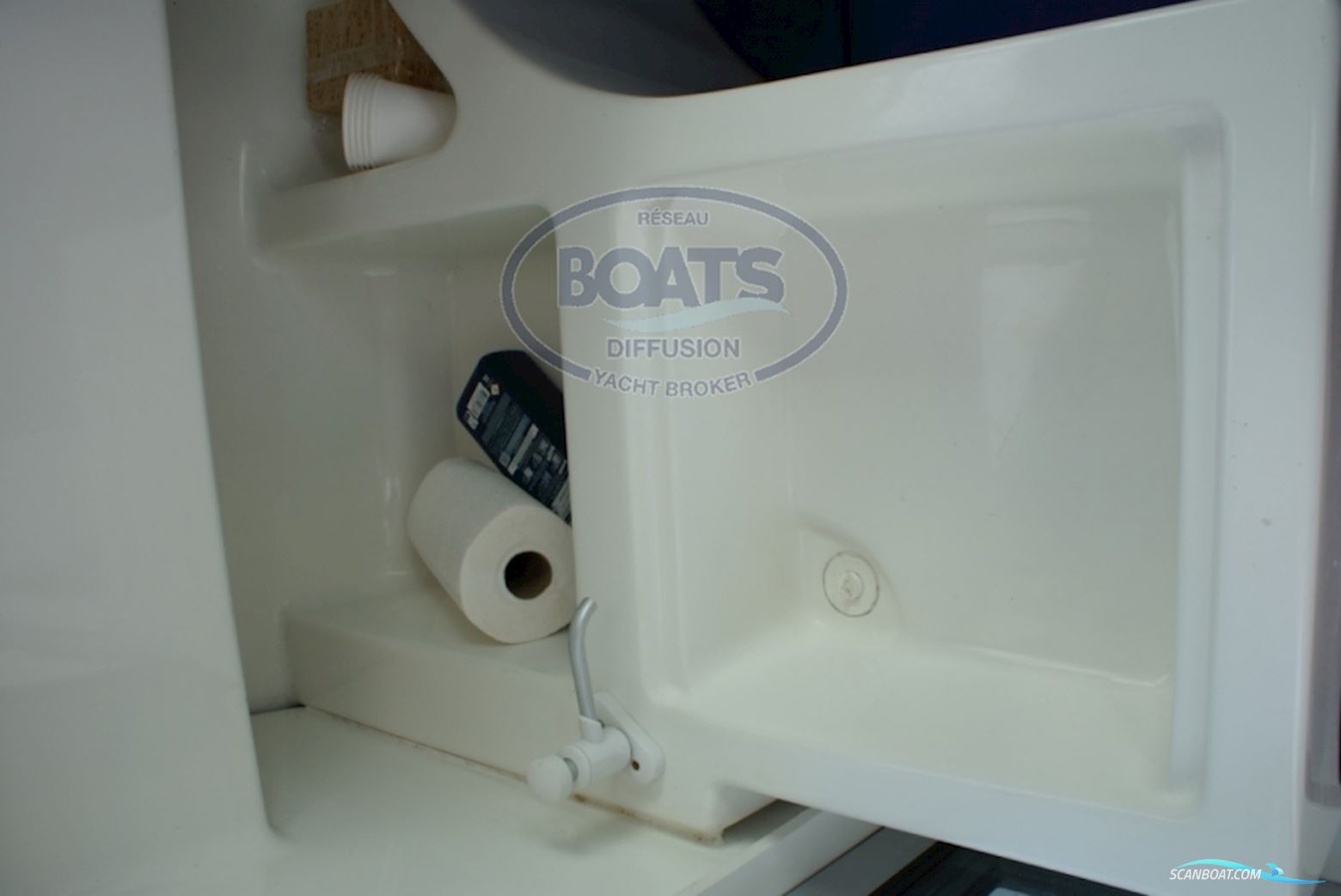 Beneteau Antares 650