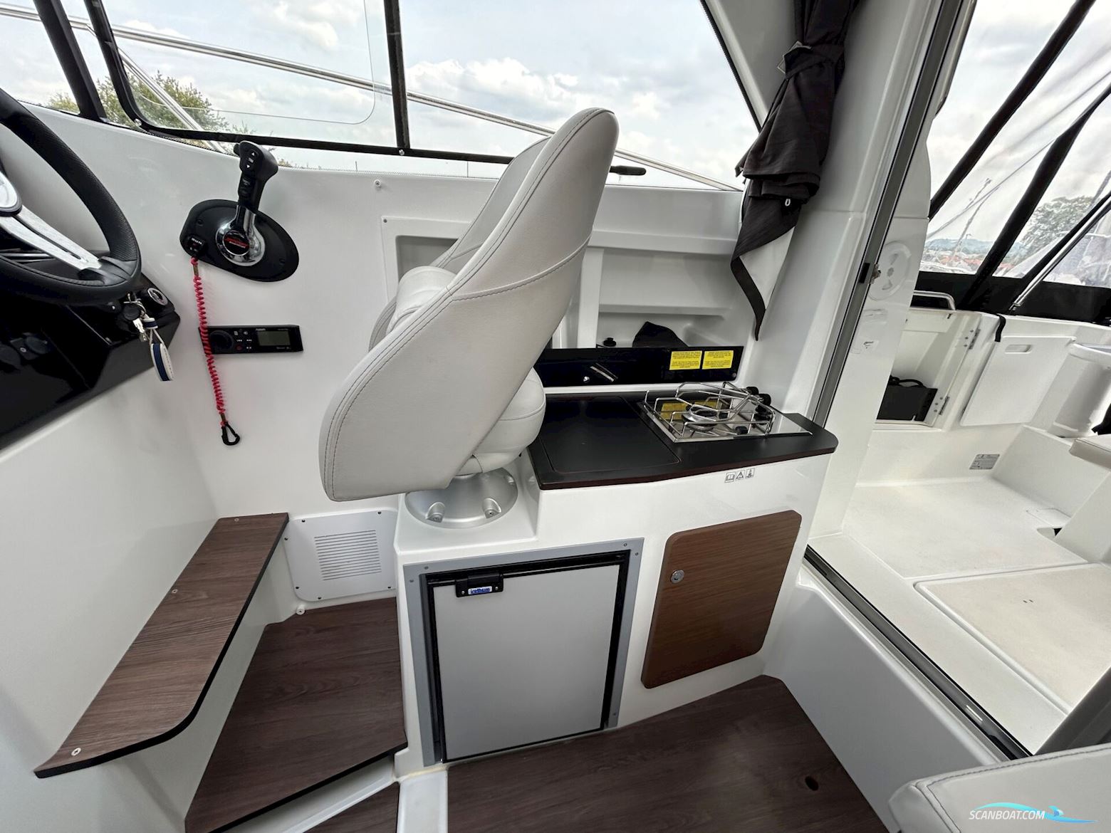 Beneteau Antares 7