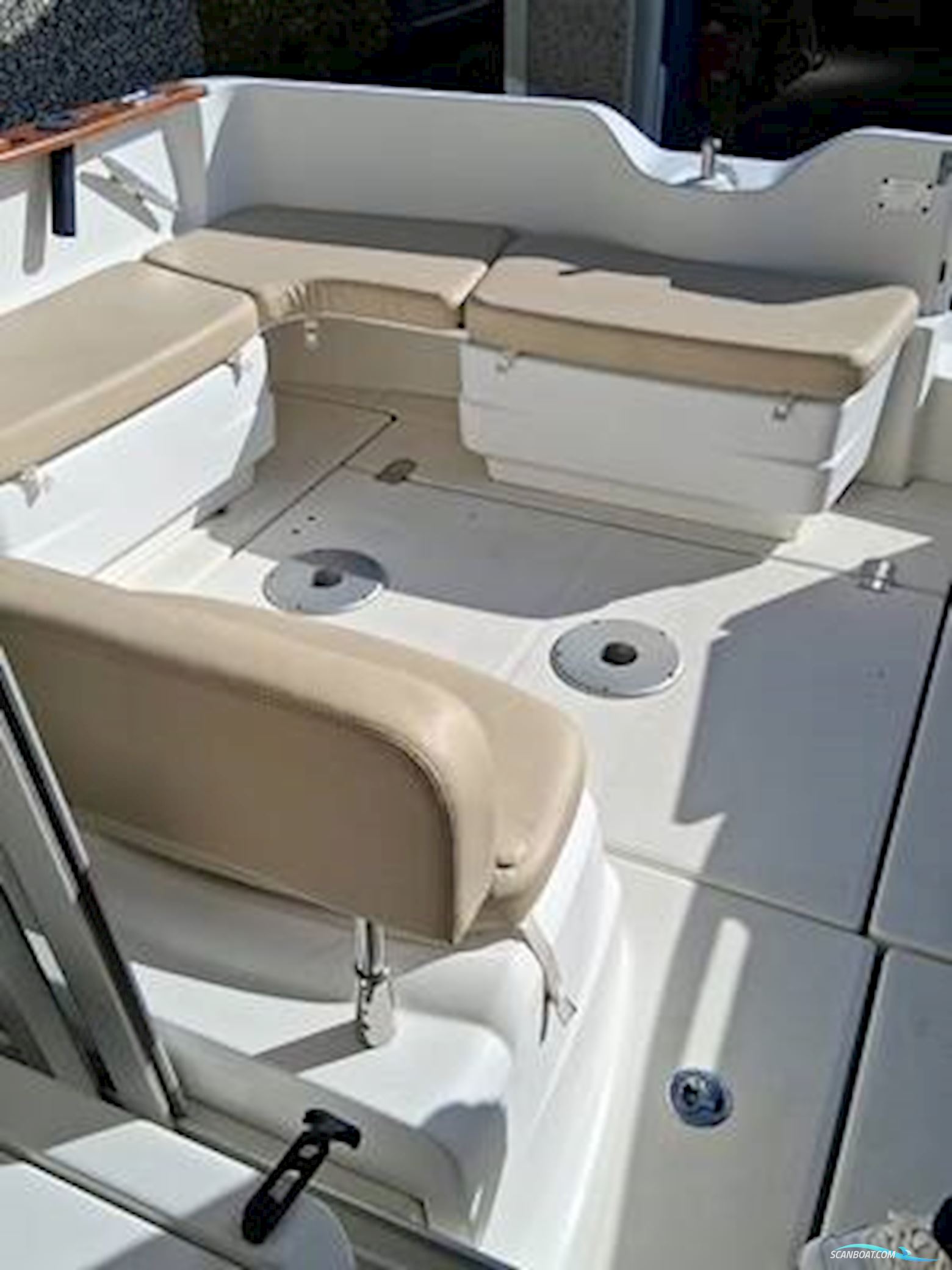 Beneteau Antares 7