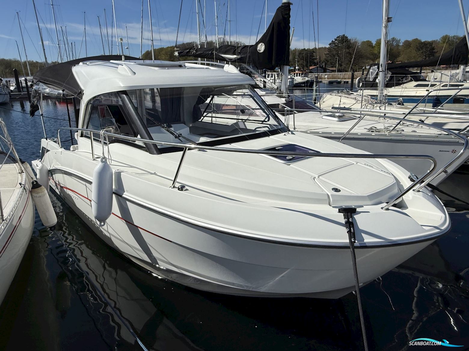 Beneteau Antares 7