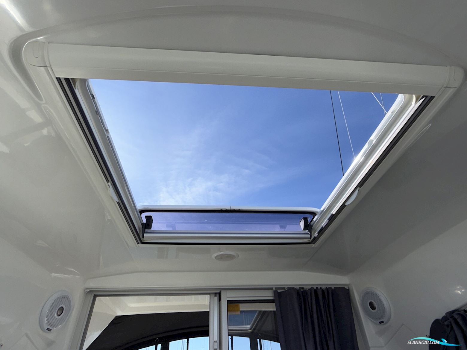 Beneteau Antares 7