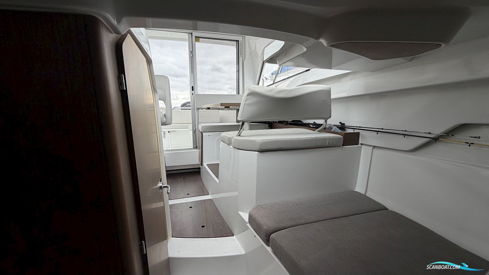 Beneteau Antares 7