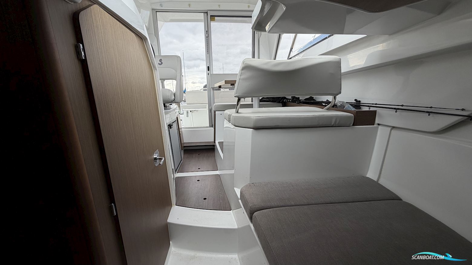 Beneteau Antares 7