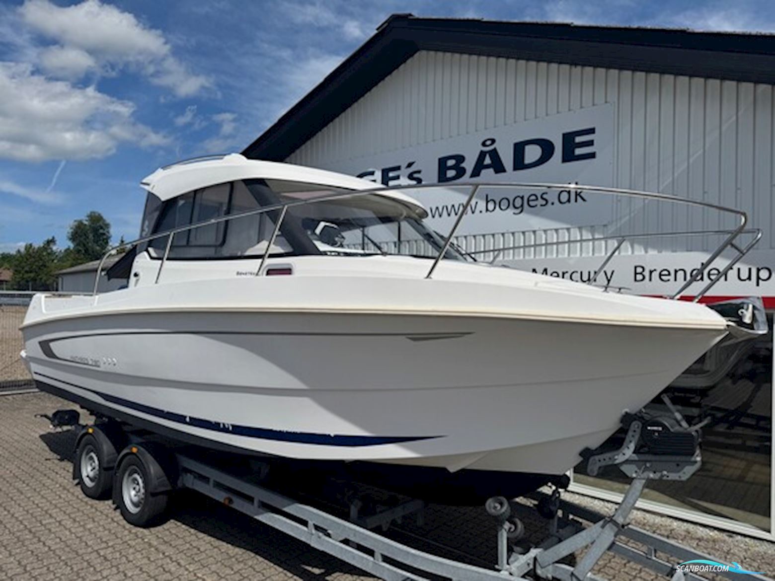 Beneteau Antares 780 Med 225 hk Yamaha-Efi 4 Takt V6 - Solgt