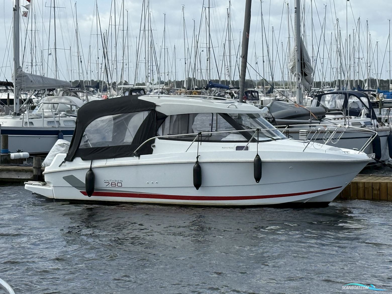 Beneteau Antares 780