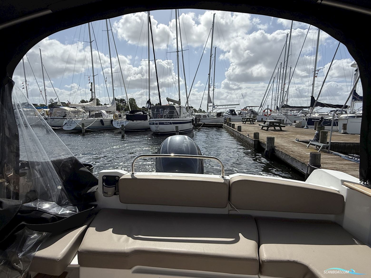 Beneteau Antares 780
