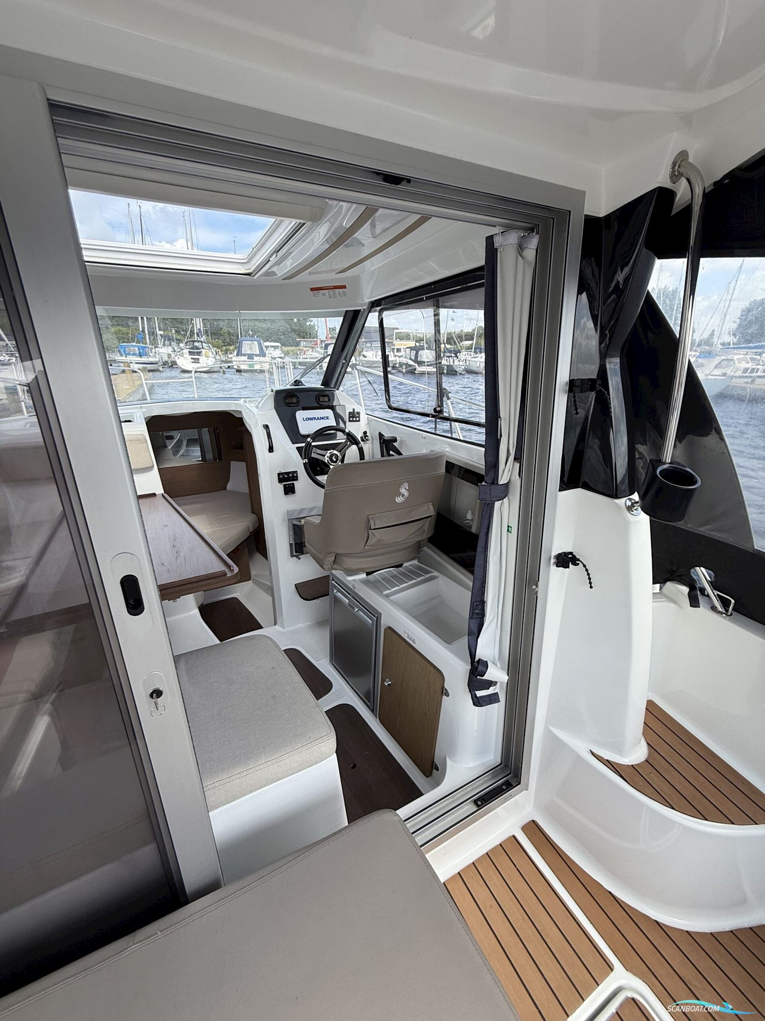 Beneteau Antares 780