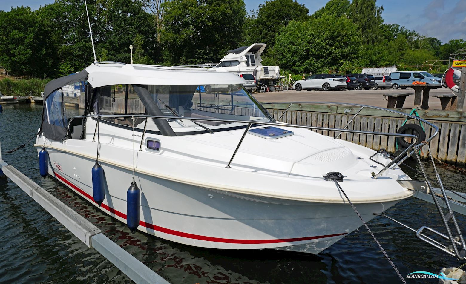 Beneteau Antares 780