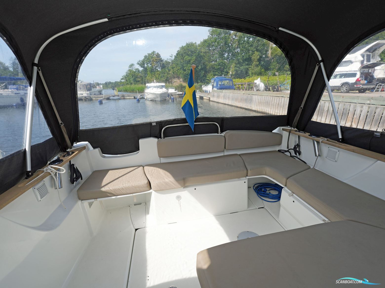 Beneteau Antares 780