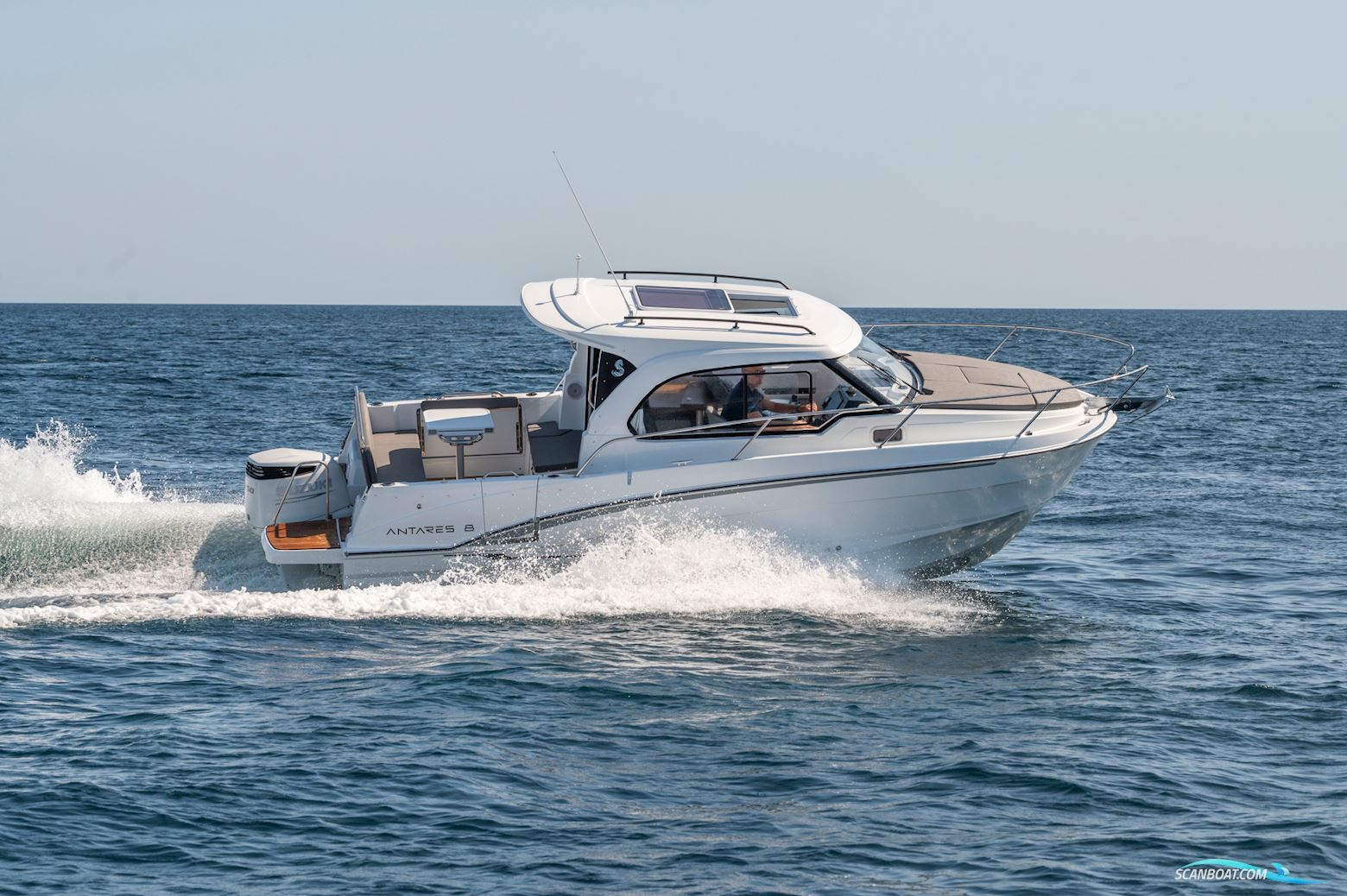 Beneteau Antares 8 – Nedsat KR. 95.000,-