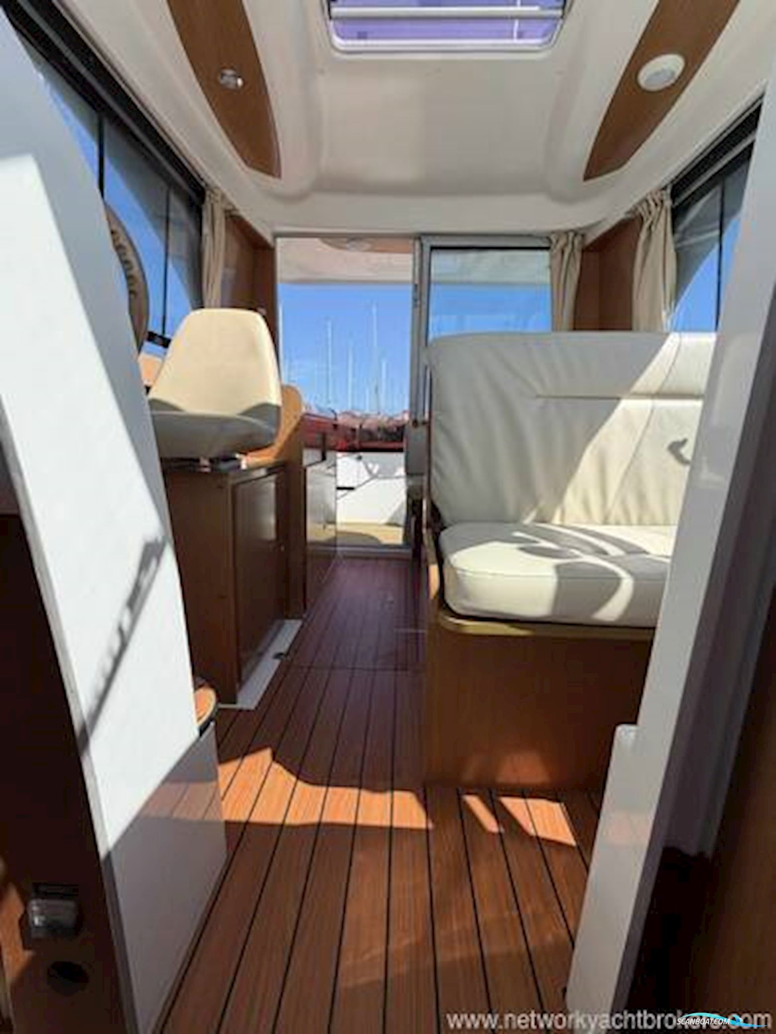 Beneteau Antares 8