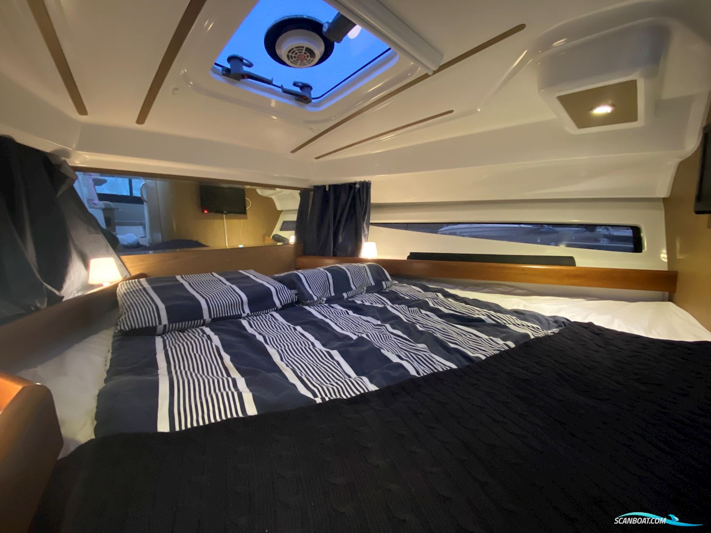 Beneteau Antares 8.80