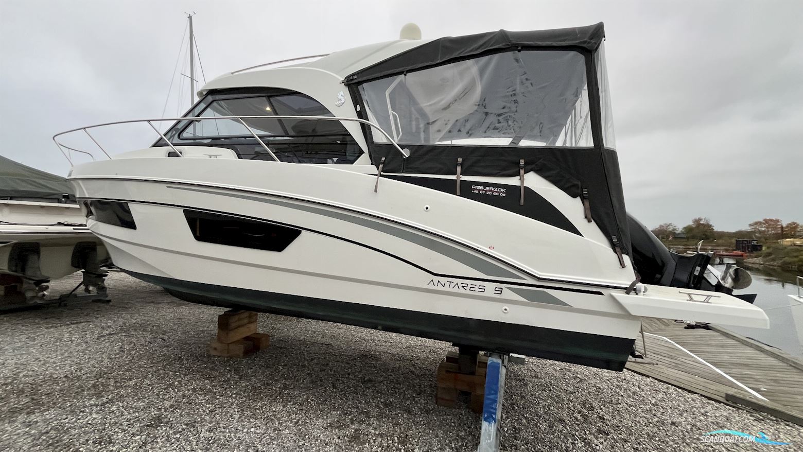 Beneteau Antares 9 Motorboten 2019, met Mercury motor, Denemarken