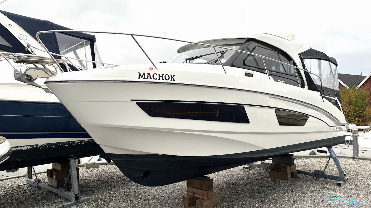 Beneteau Antares 9