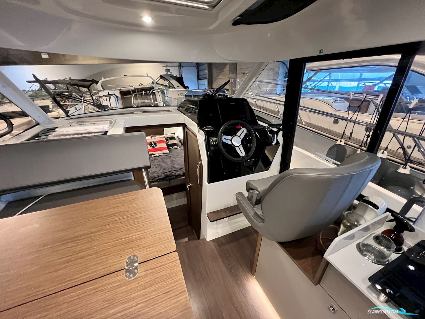 Beneteau Antares 9