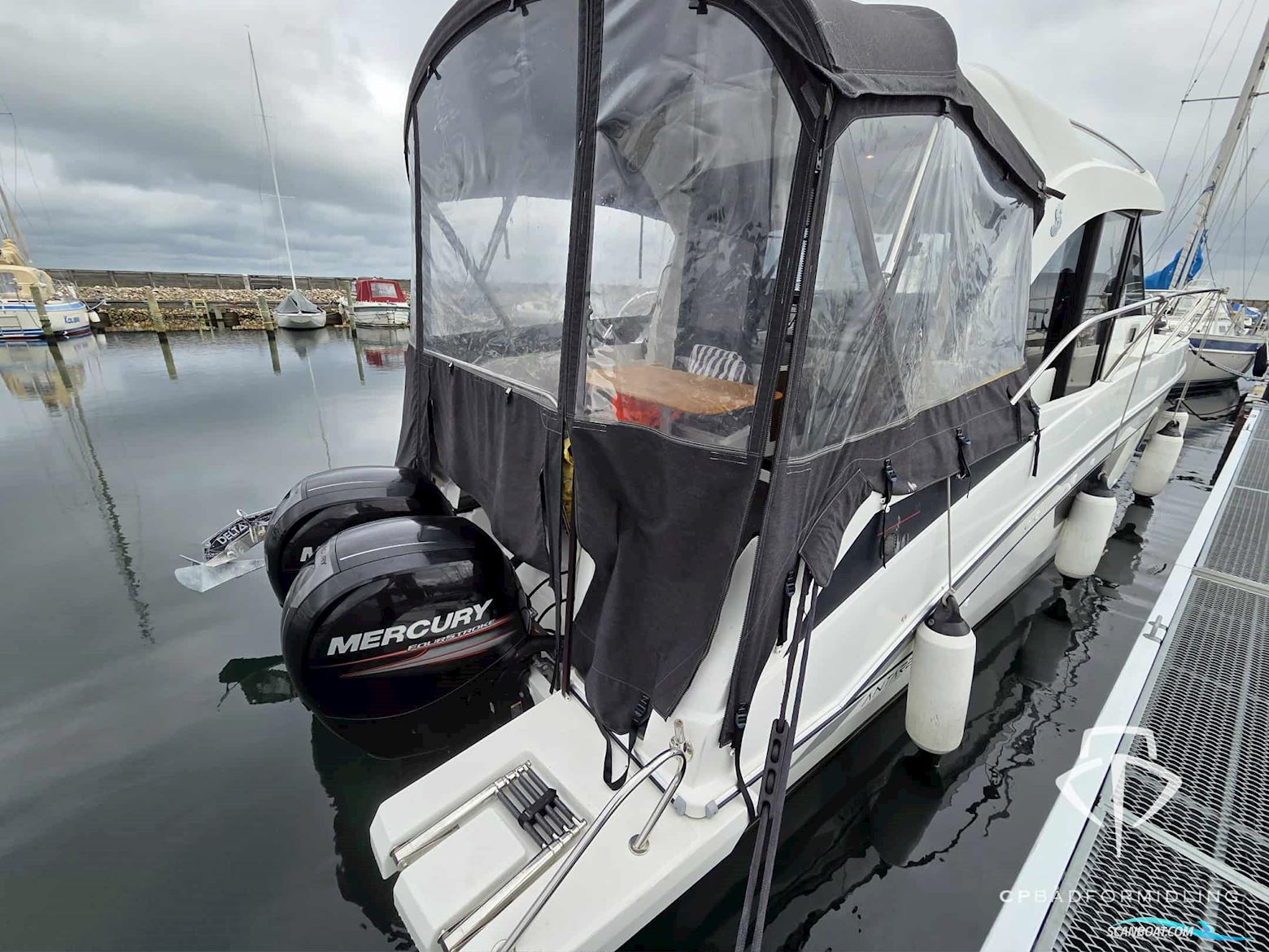Beneteau Antares 9