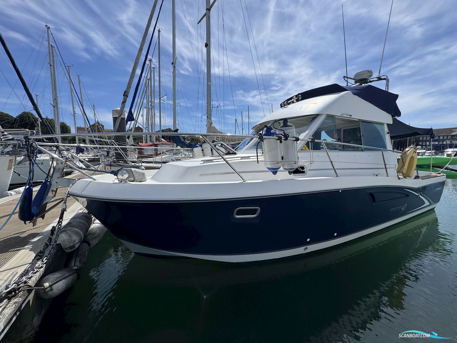Beneteau Antares 9
