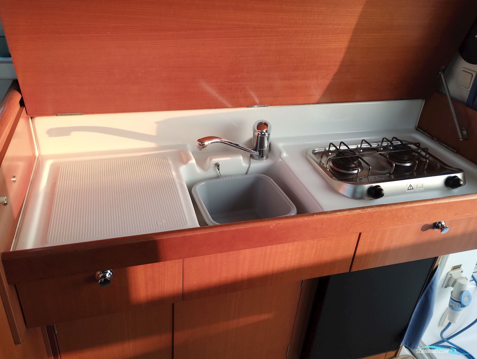 Beneteau Antares 9