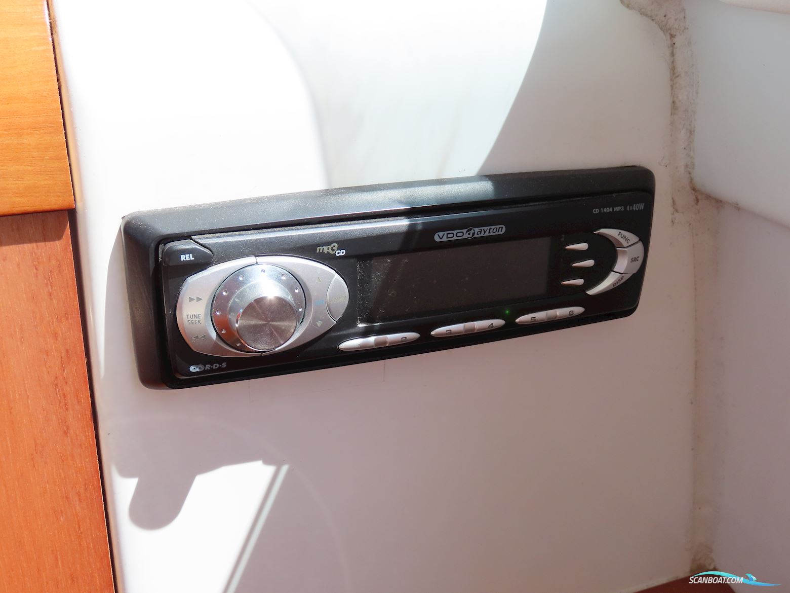 Beneteau Antares 9