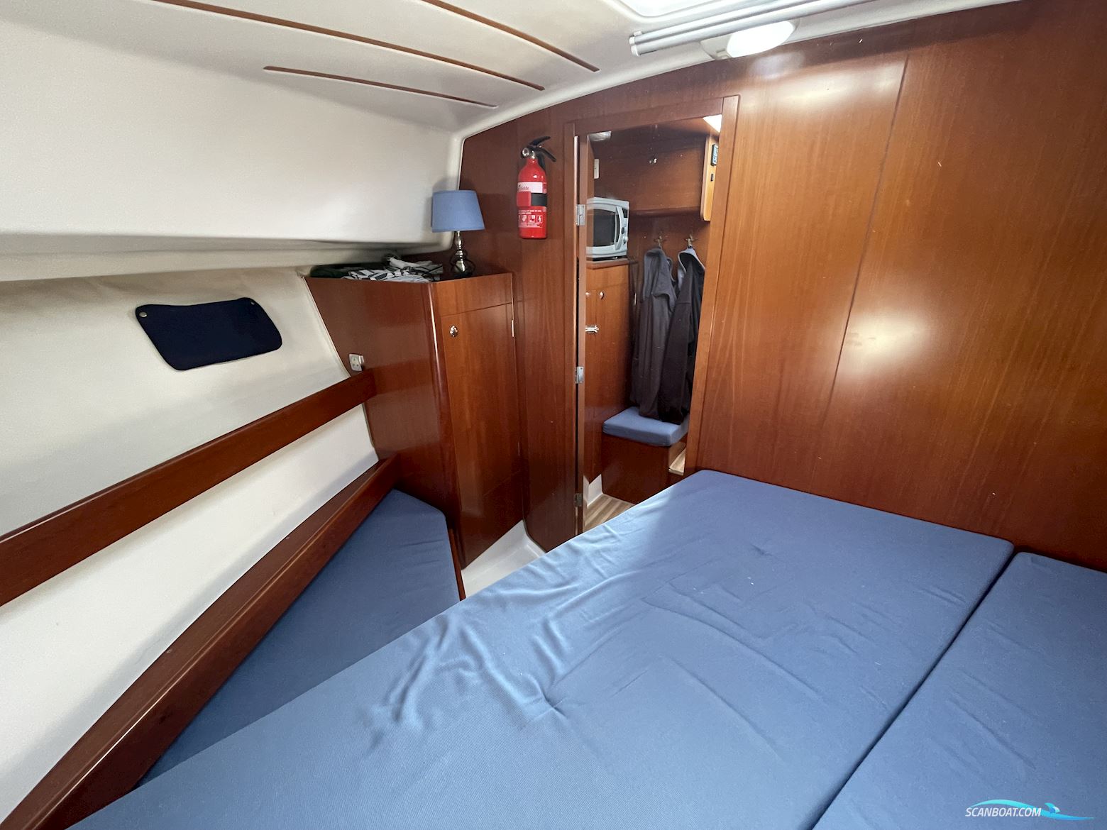 Beneteau Antares 9