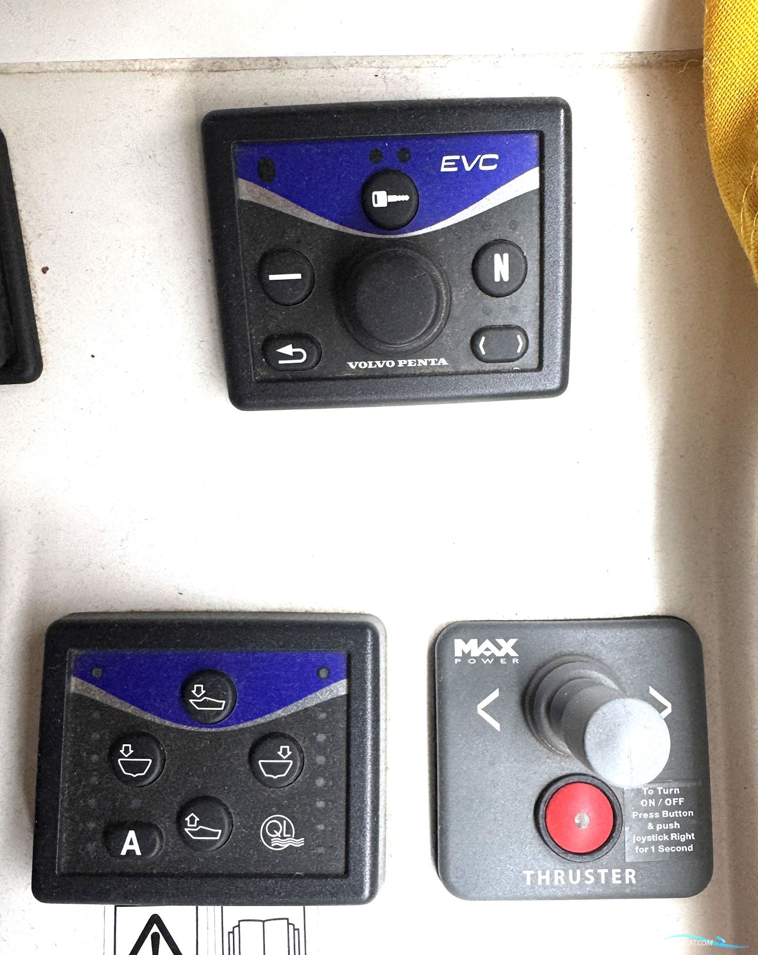 Beneteau Antares 9.80 Flybridge – 2009