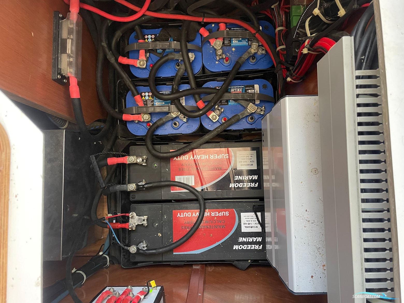 Beneteau Antares 980