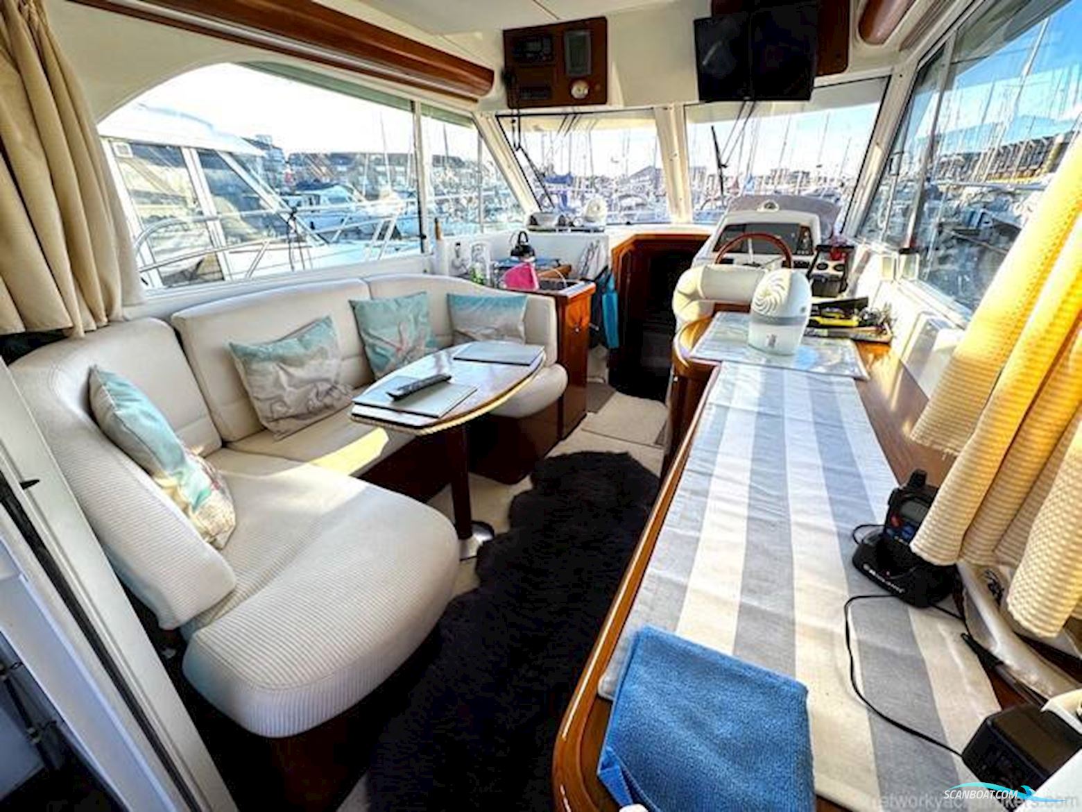 Beneteau Antares 9.80