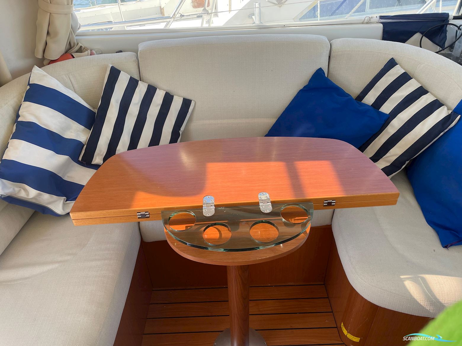 Beneteau Antares 980