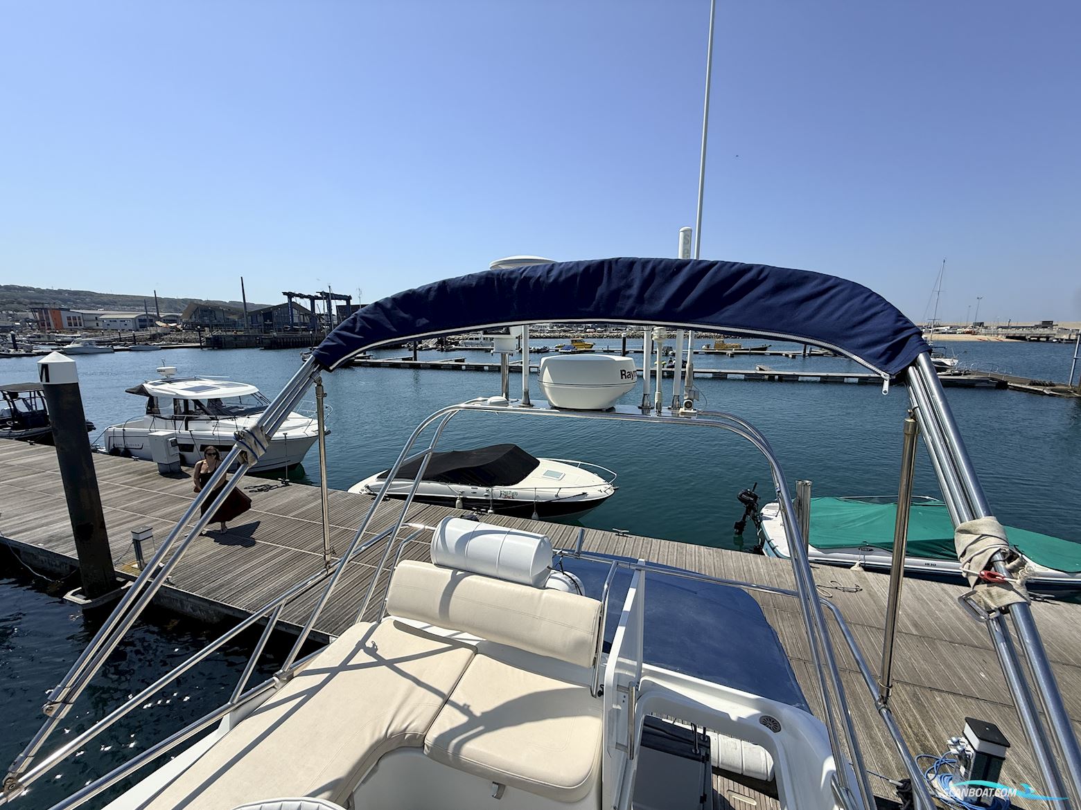Beneteau Antares 9.80