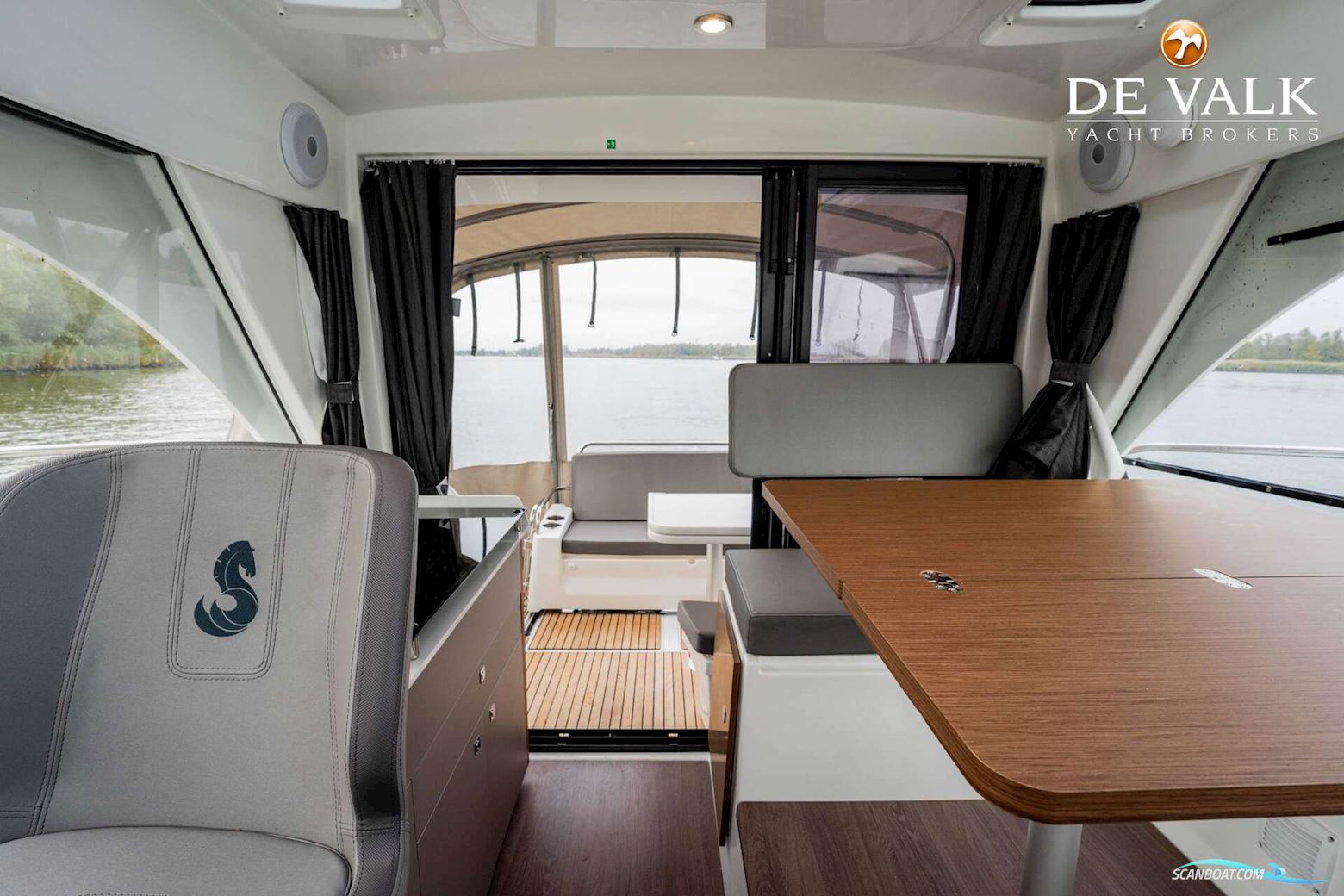 Beneteau Antares Serie 9